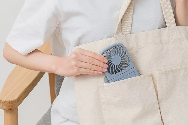 薄型コンパクト